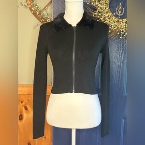 American Eagle Outfitters Black Ribbed Sweater w/ Faux Fur full zip. Size S